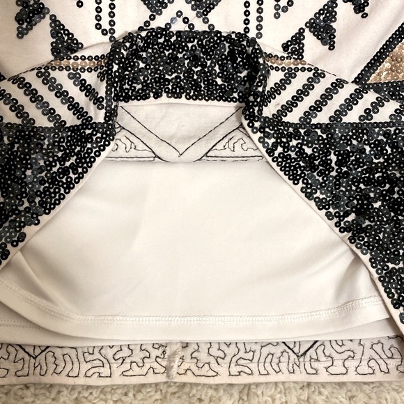 Express cocktail dress cream in color with black and gold sequins. Medium - Picture 8 of 13